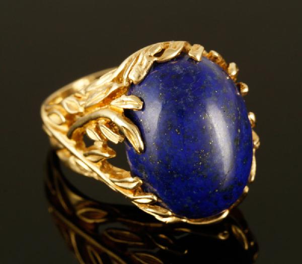 Appraisal: - K Yellow Gold and Cabochon Lapis Ring K yellow