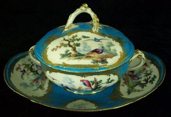 Appraisal: An early th Century Sevres two-handled bowl cover and stand