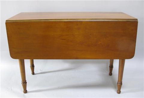 Appraisal: SHERATON FRUITWOOD DROP LEAF TABLE The rectangular top with pair