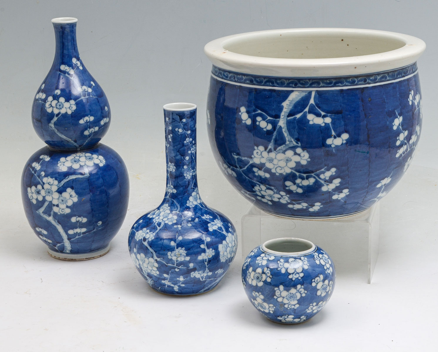 Appraisal: PC TH C CHINESE BLUE WHITE CHERRY BLOSSOM VASES Comprising