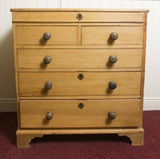 Appraisal: Pine Storage Chest H x W x D