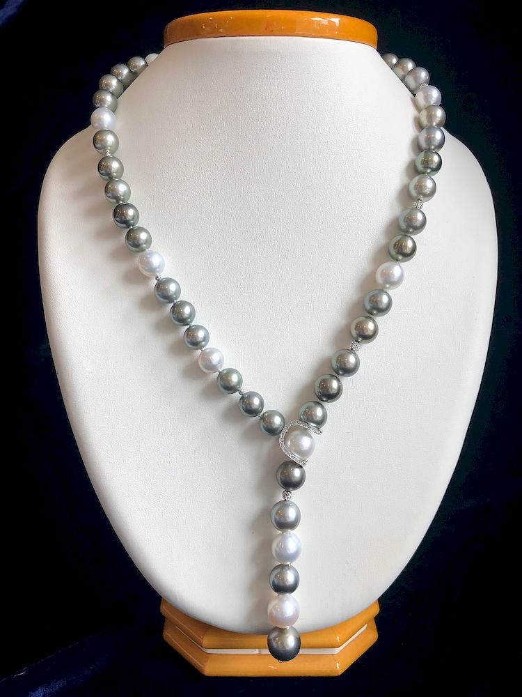 Appraisal: Fine mm - mm White South Sea and Tahitian Pearl