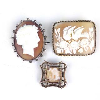 Appraisal: group of fine Victorian rolled gold frame carved cameos -