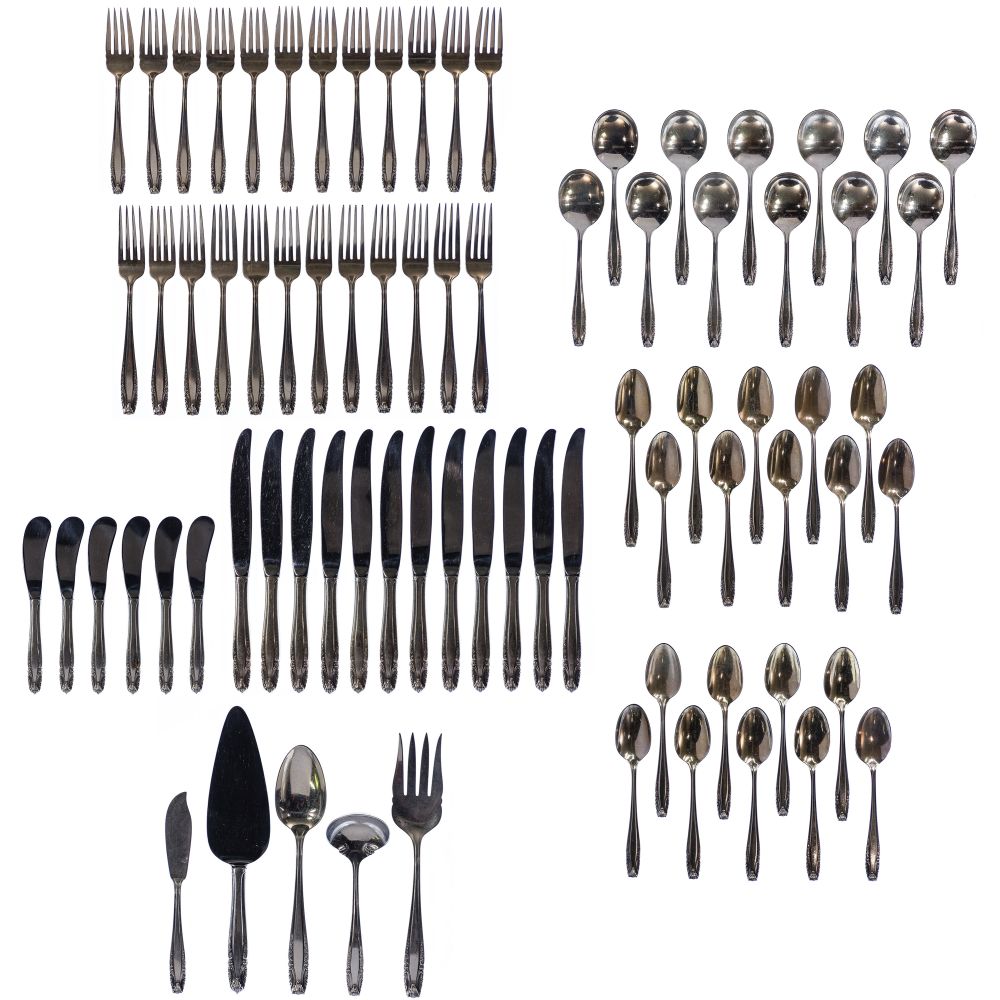 Appraisal: WALLACE STRADIVARI STERLING SILVER FLATWARE SERVICE items including -inch knives