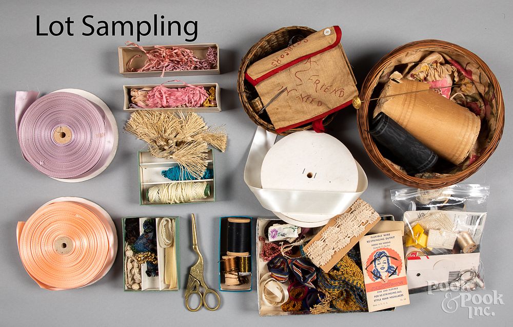 Appraisal: Large group of sewing supplies and accessories Large group of