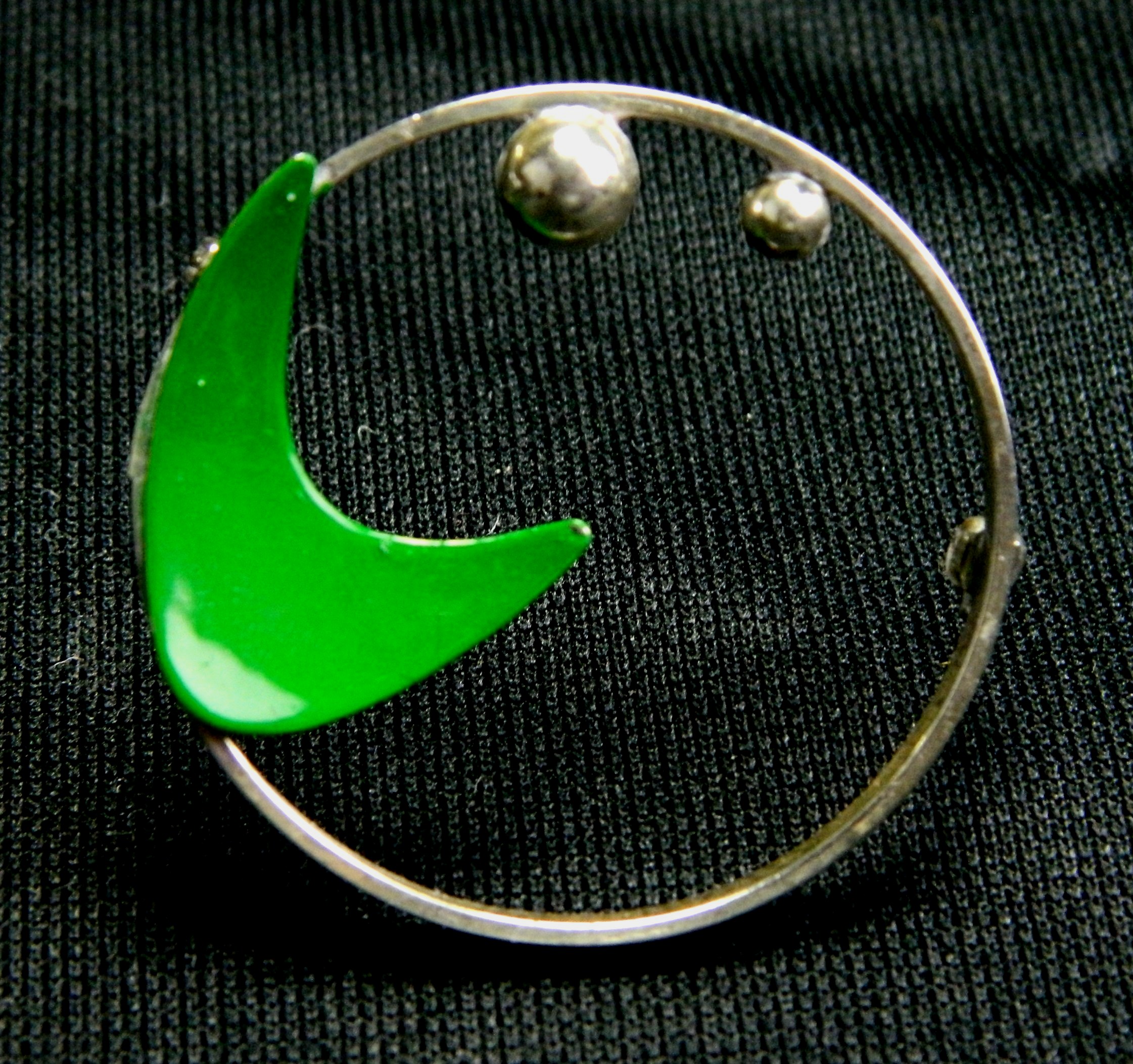 Appraisal: Beau Studio sterling silver brooch ca 's circular pin with