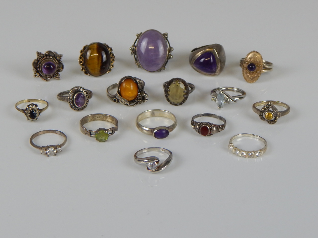 Appraisal: A quantity of silver and other dress rings