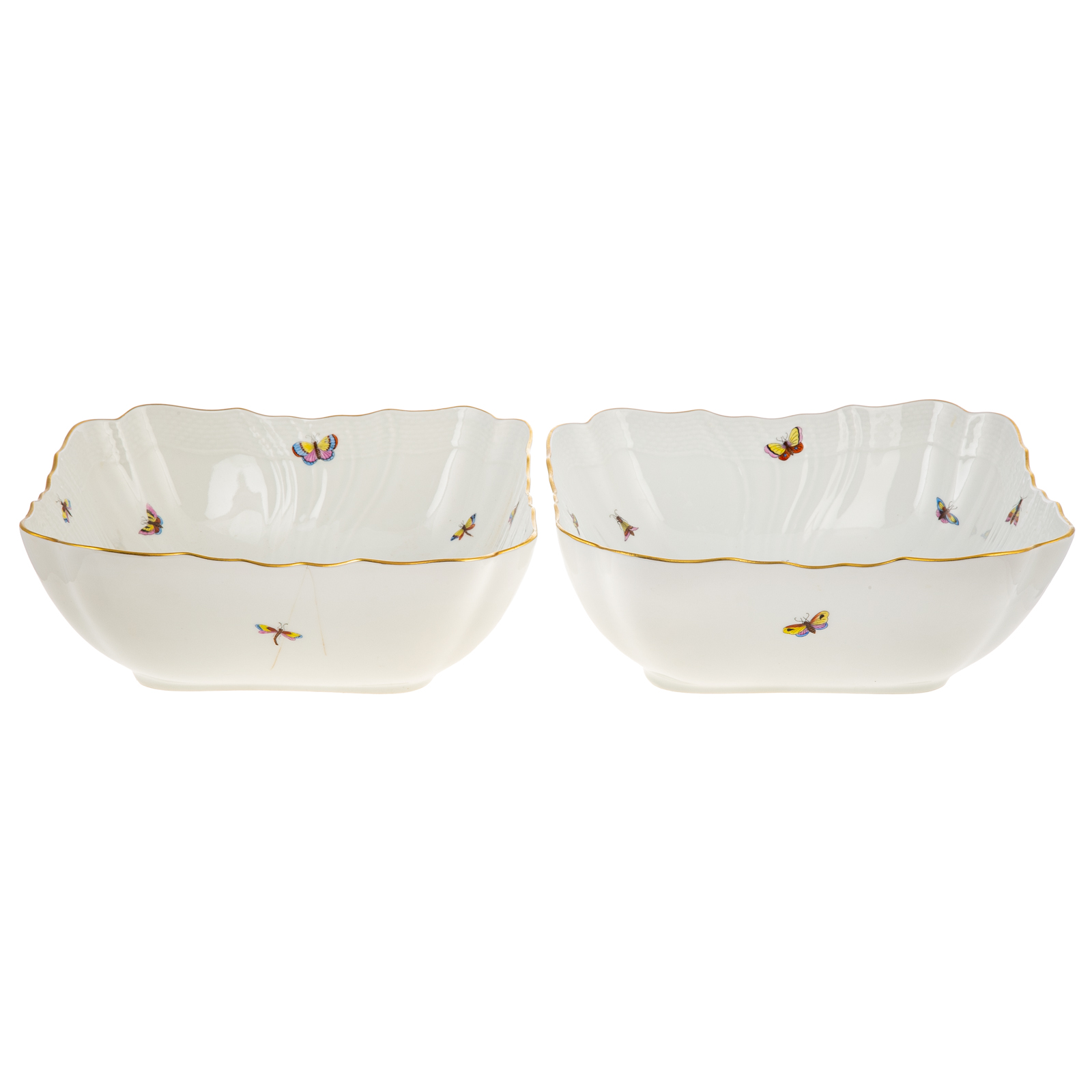 Appraisal: A PAIR OF HEREND ROTHSCHILD BIRD SQUARE SERVING BOWLS in