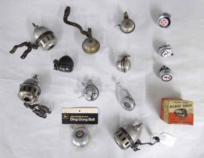 Appraisal: Siren and bell lot including Persons Majestic sirens tire bell