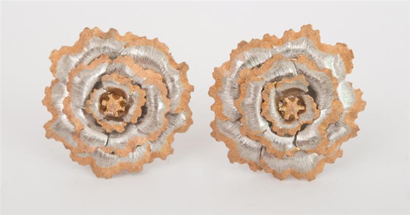 Appraisal: PAIR OF BUCCELLATI K GOLD EARCLIPS Signed 'Buccellati' stamped 'Italy