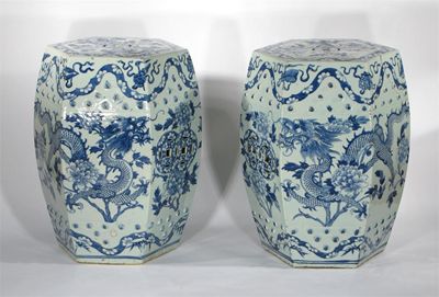 Appraisal: A pair of Chinese blue and white garden seats with