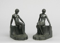 Appraisal: A Pair of Figural Metal Bookends A pretty pair of