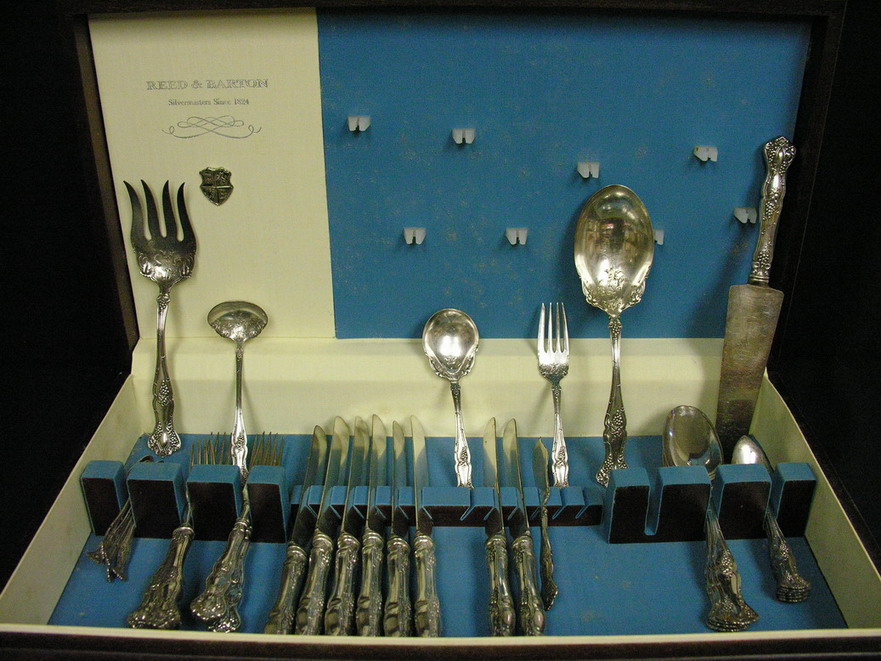 Appraisal: PC ROGERS VINTAGE PATTERN SILVER PLATE Includes - knives -