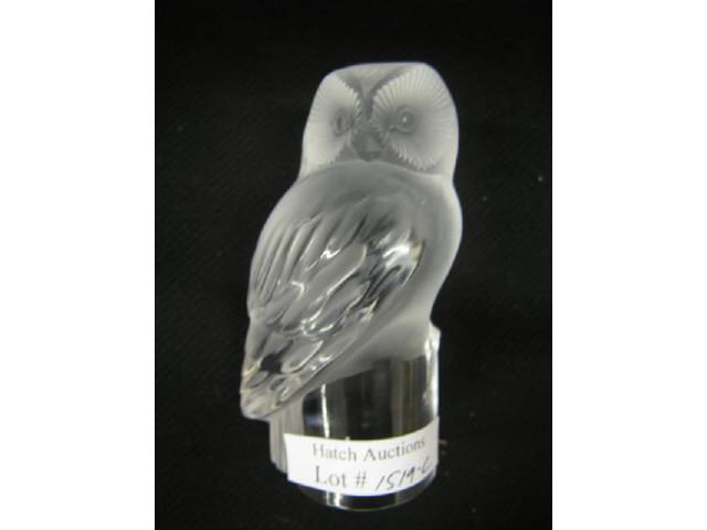 Appraisal: Lalique French Crystal Owl Figural Paperweight excellent