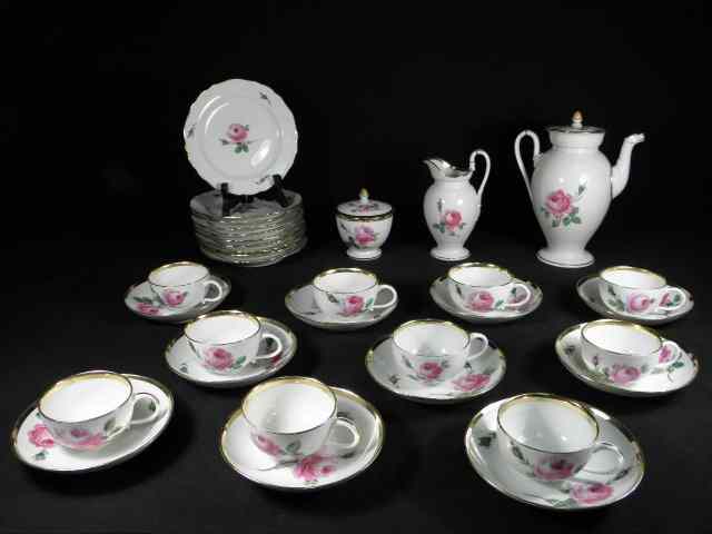 Appraisal: Meissen gilt porcelain tea service for ten in the ''Rose''