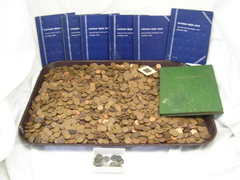 Appraisal: Old Pennies Lot Includes - blue books Collection to all