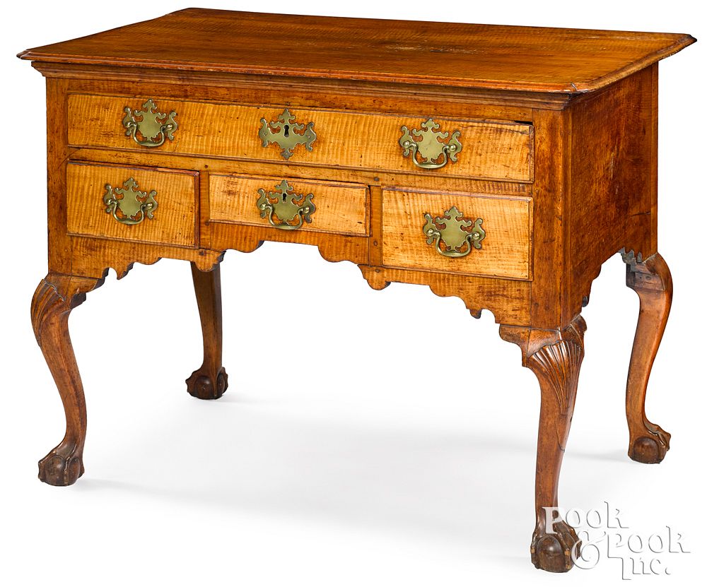 Appraisal: Pa Chippendale tiger maple dressing table Pennsylvania Chippendale tiger maple