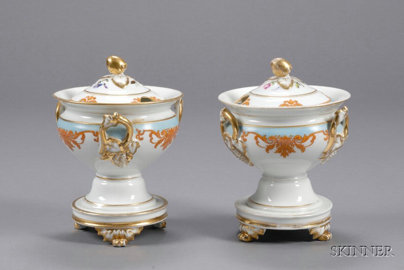 Appraisal: Fourteen-Piece Paris Porcelain Part Luncheon Set France th century twelve