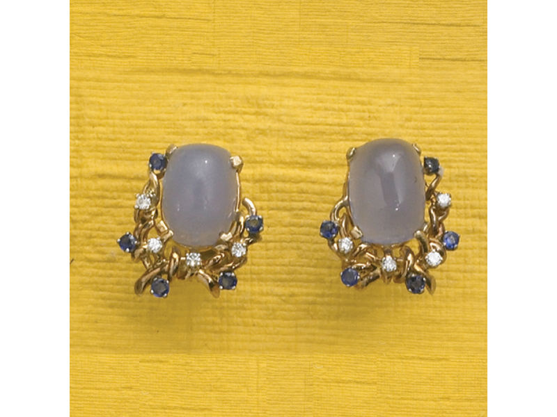 Appraisal: SAPPHIRE DIAMOND AND CHALCEDONY EARRINGS EARRINGS k yellow gold clips