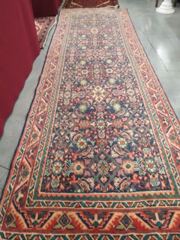 Appraisal: Mahal Persian Handmade Rug overall fancy flowering vine ' X