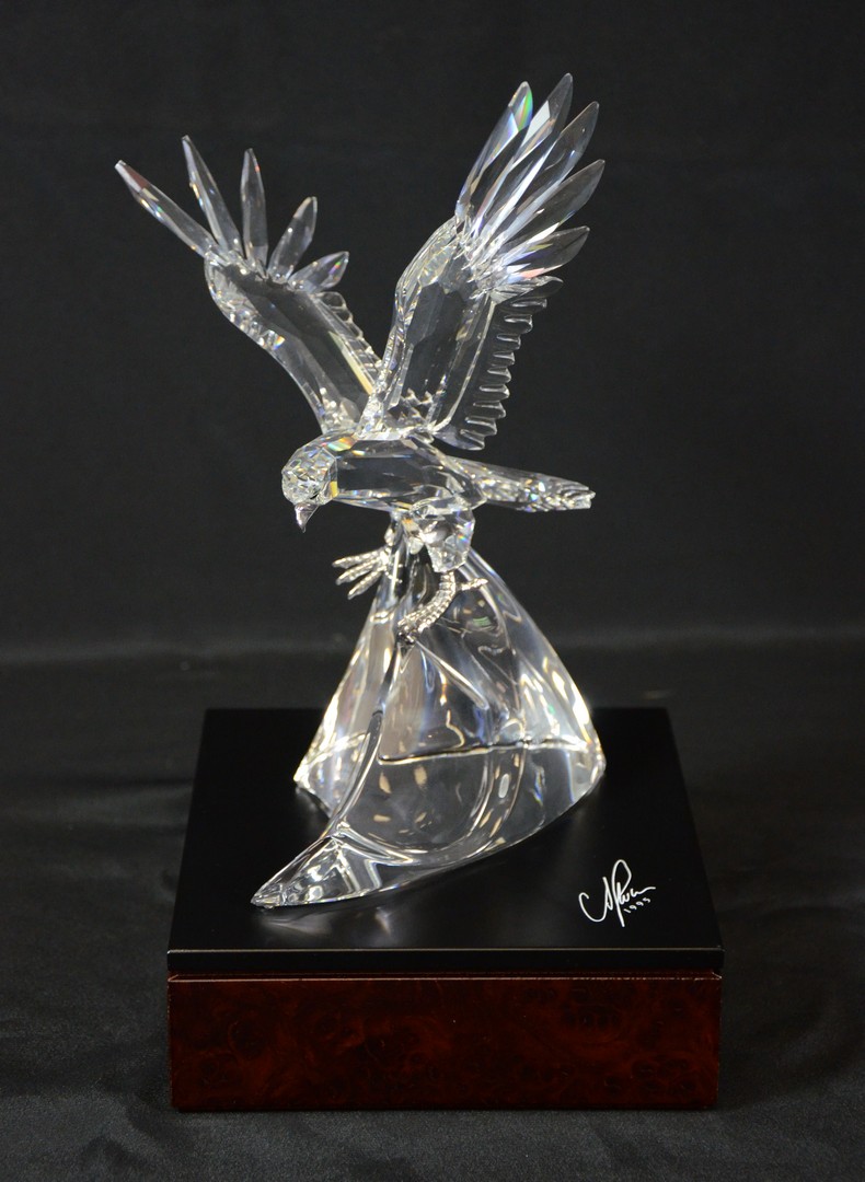 Appraisal: Swarovski Collectors Society Eagle lead crystal figurine with locking case