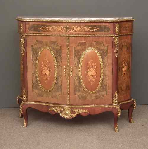 Appraisal: A modern Italian gilt metal mounted and figured wood serpentine