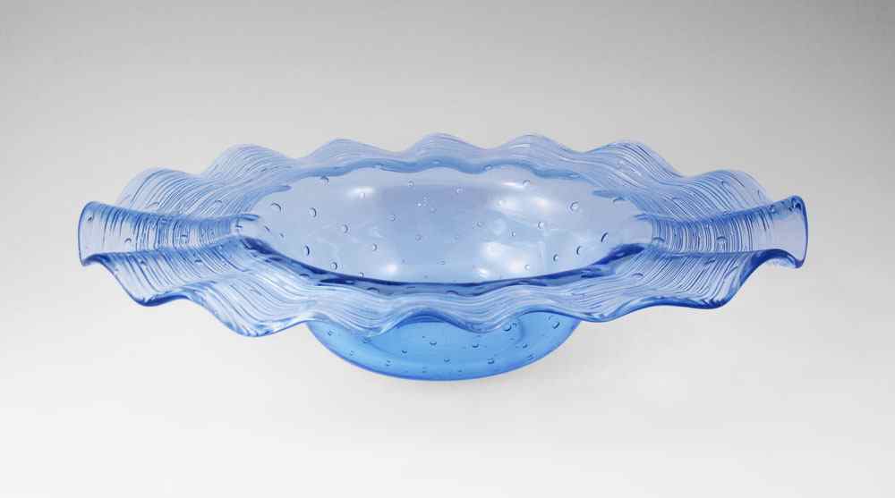 Appraisal: STEUBEN BLUE THREADED GLASS BOWL Unsigned threaded scalloped rim blue