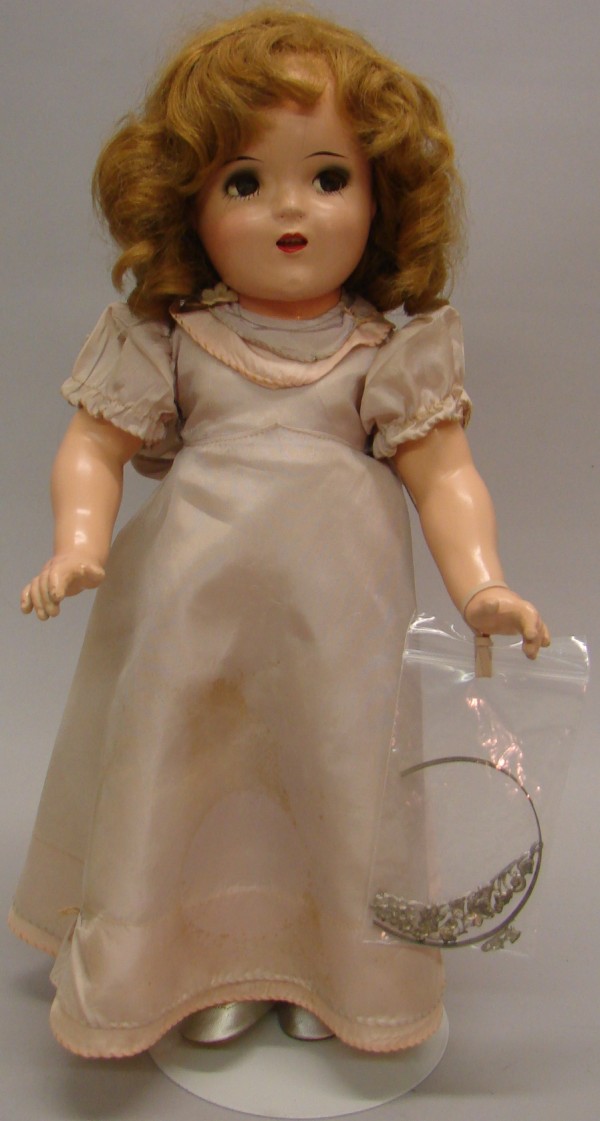 Appraisal: Compo doll Marked SHIRLEY TEMPLE on back of torso Flirty