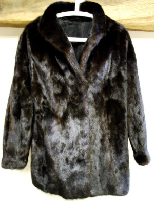 Appraisal: Black natural ranch mink fur jacket retailed by Blackglama