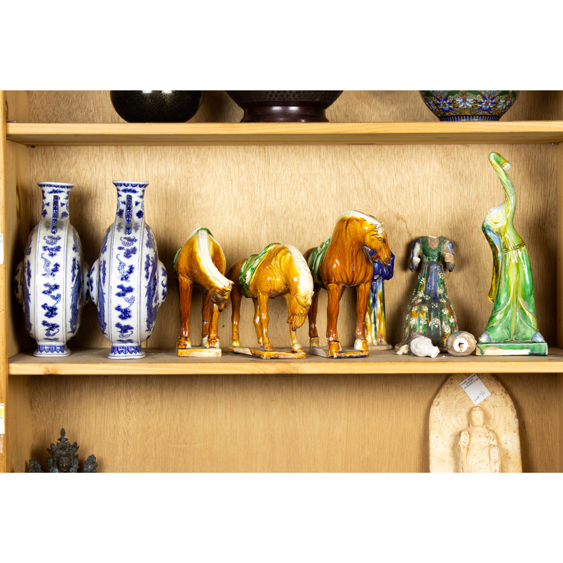 Appraisal: SHELF OF CHINESE PORCELAIN AND CERAMIC WARES Shelf of Chinese