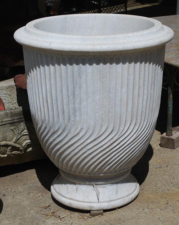 Appraisal: A SUBSTANTIAL PAIR OF MARBLE URNS each with a tapering