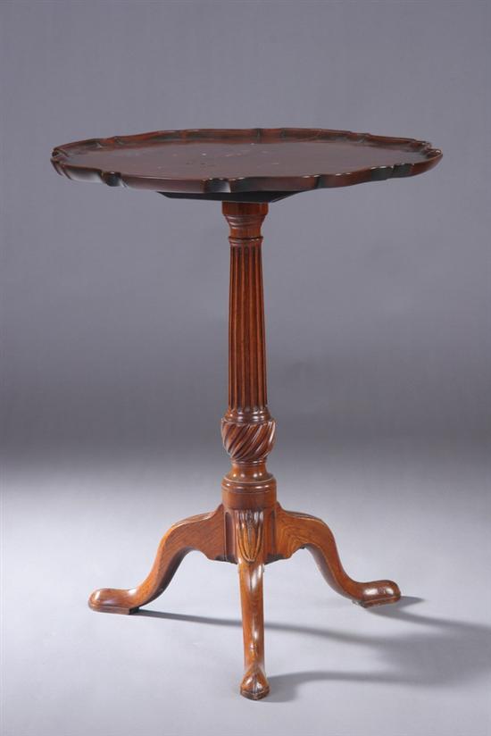 Appraisal: ENGLISH GEORGIAN MAHOGANY TILT-TOP TEA TABLE early th century and