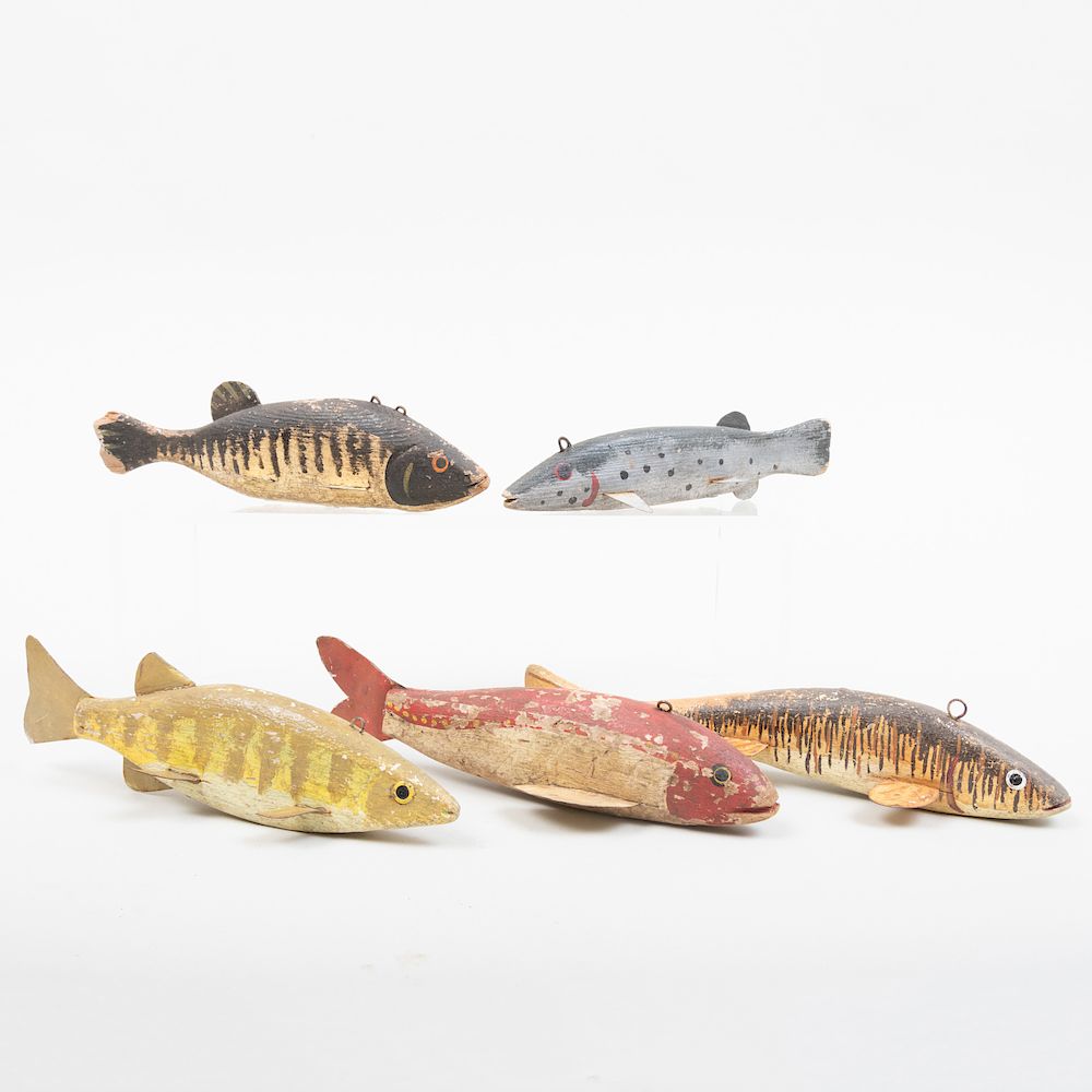 Appraisal: Group of Five American Painted Wood Fish Lures All fish