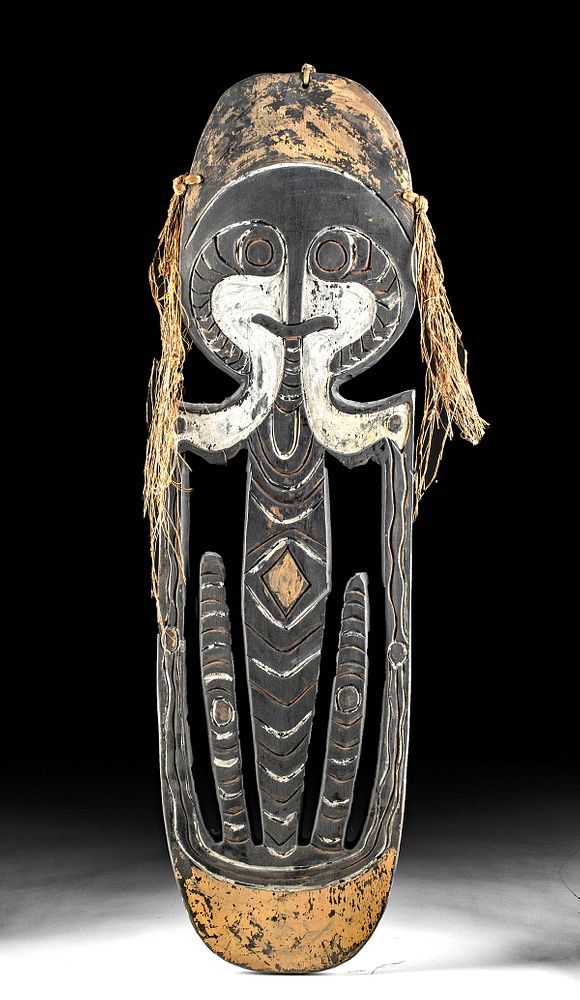 Appraisal: Early th C Papua New Guinea Wood Figural Panel Oceania