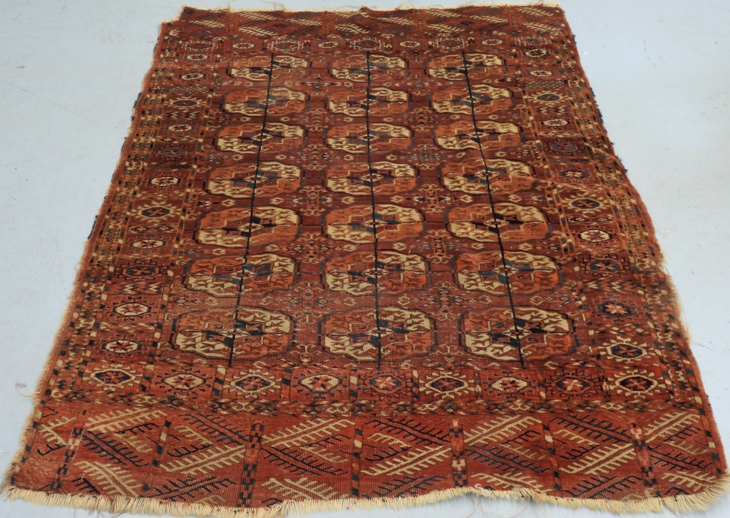 Appraisal: MIDDLE EASTERN GEOMETRIC RUG Middle East th CenturyNavy blue dark