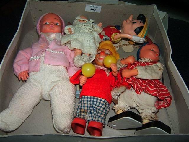 Appraisal: A small quantity of assorted dolls including a Pinocchio doll