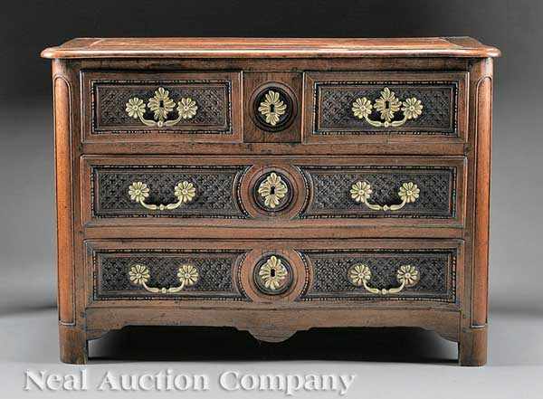 Appraisal: A R gence-Style Carved Oak Commode th c of serpentine