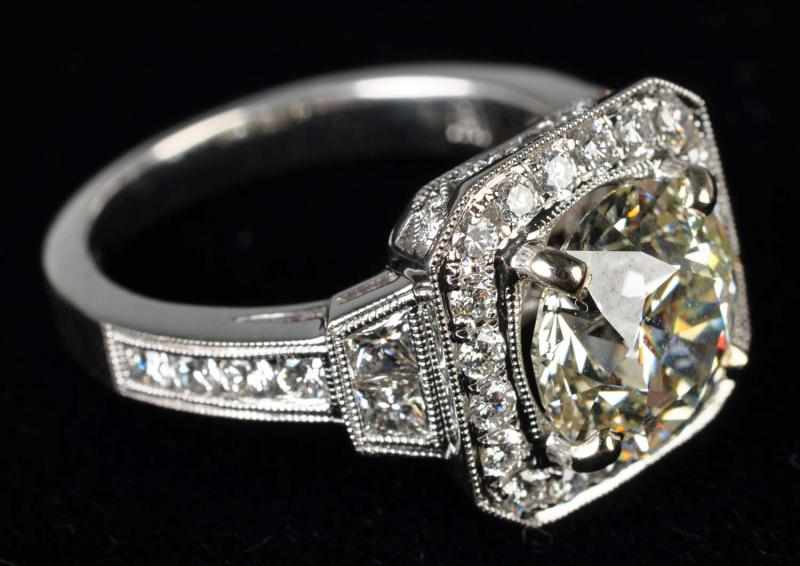 Appraisal: K W Gold Diamond Ring Description Diamonds ct center stone