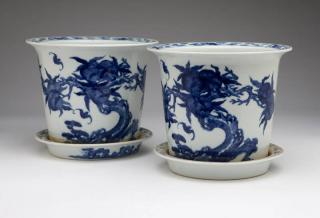 Appraisal: Pair of Chinese blue and white porcelain jardinieres Late Qing