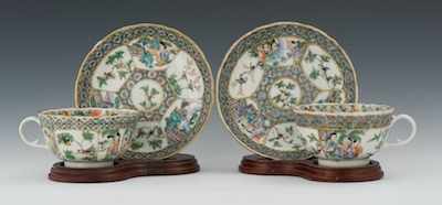 Appraisal: A Pair of Chines Export Porcelain Cups with Saucers Late