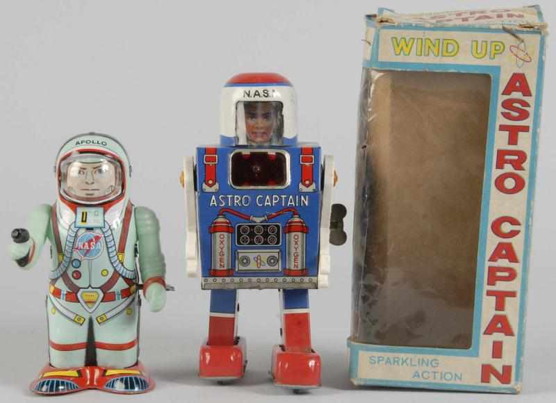 Appraisal: Lot of Tin Robot Wind-Up Toys Description Japanese Working Includes