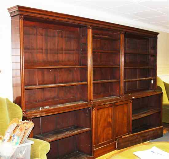 Appraisal: An early th century mahogany library bookcase with five open