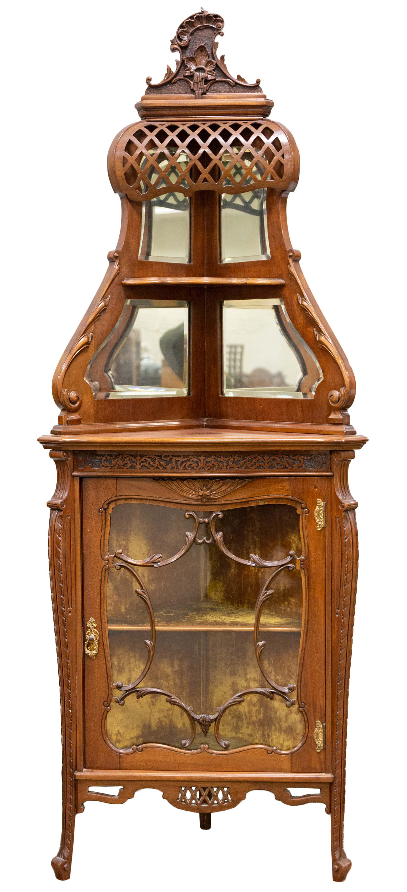 Appraisal: EDWARDIAN MAHOGANY CORNER CABINET Edwardian Mahogany Corner Cabinet