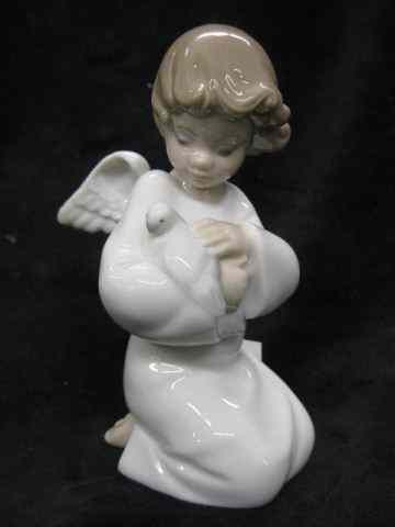 Appraisal: Lladro Porcelain Figurine of an Angel ''Loving Protection'' '' excellent