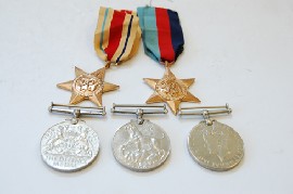 Appraisal: GROUP OF FIVE AUSTRALIAN SERVICE WORLD WAR II MEDALS INCLUDING