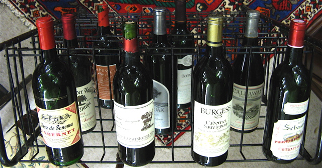 Appraisal: NINE BOTTLES OF VINTAGE CALIFORNIA CABERNET SAUVIGNON Casa de Sonoma