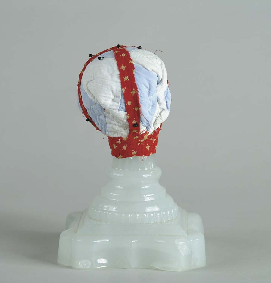 Appraisal: SANDWICH GLASS FRAGMENT Clambroth lamp base has pincushion top SIZE