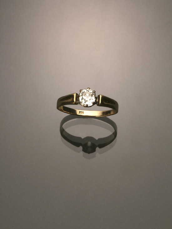 Appraisal: -Karat Yellow-Gold Solitaire Diamond Ring Set with one old mine-cut