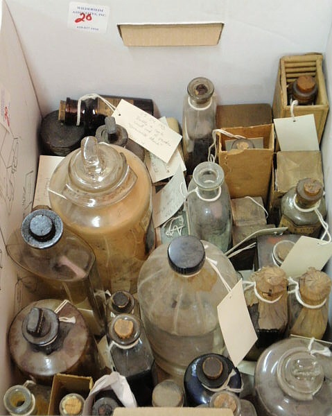 Appraisal: Box lot of medicine bottles