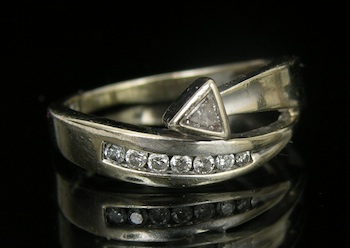 Appraisal: A Contemporary Diamond Ring k white gold ring set with